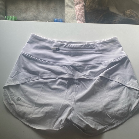 Lululemon Speed Up Shorts Size 2. 4” - Picture 1 of 5